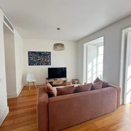 Sol Ao Castelo - Downtown W Pool, Terrace, Parking Lizbona