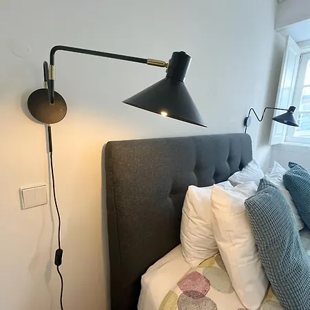 Apartment Sol Ao Castelo - Downtown W Pool, Terrace, Parking Lisbon